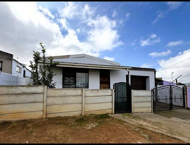 2 BEDROOM HOUSE FOR SALE IN WEST BANK